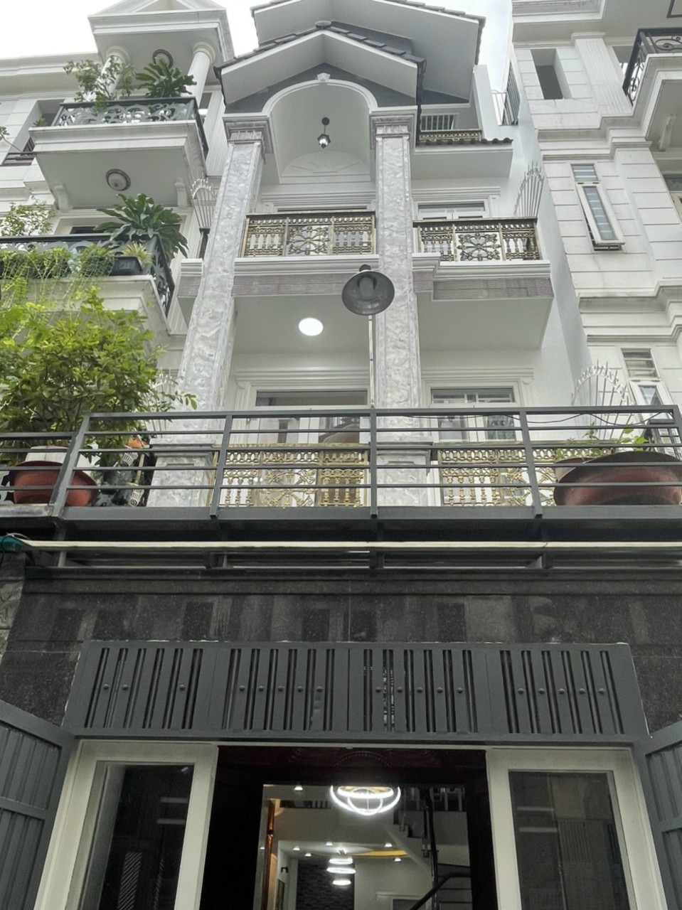 5 tầng BTCT mới , SHR , HXH,Khu Víp , Phạm Văn Chiêu , Phường 14 , Gò vấp.