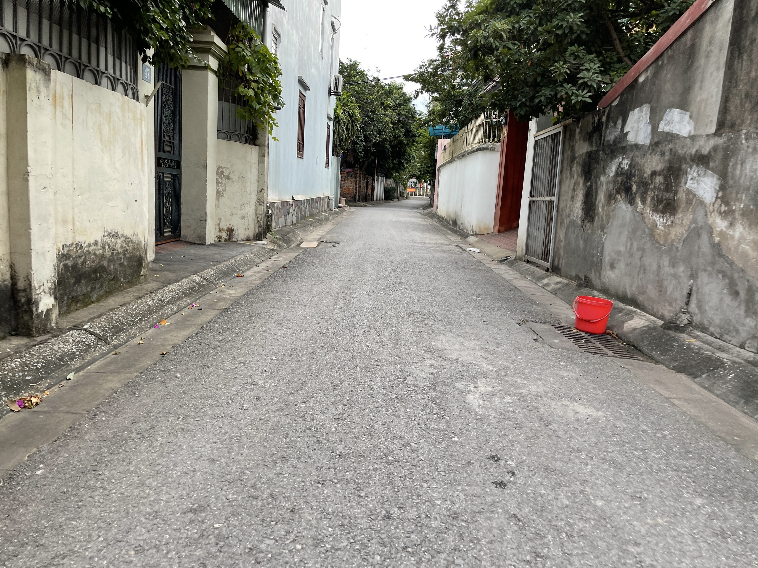 Chính chủ cần bán gấp 55,5m2 ngõ 95 Kẻ Tạnh, Giang Biên. Ngay trường ngay chợ