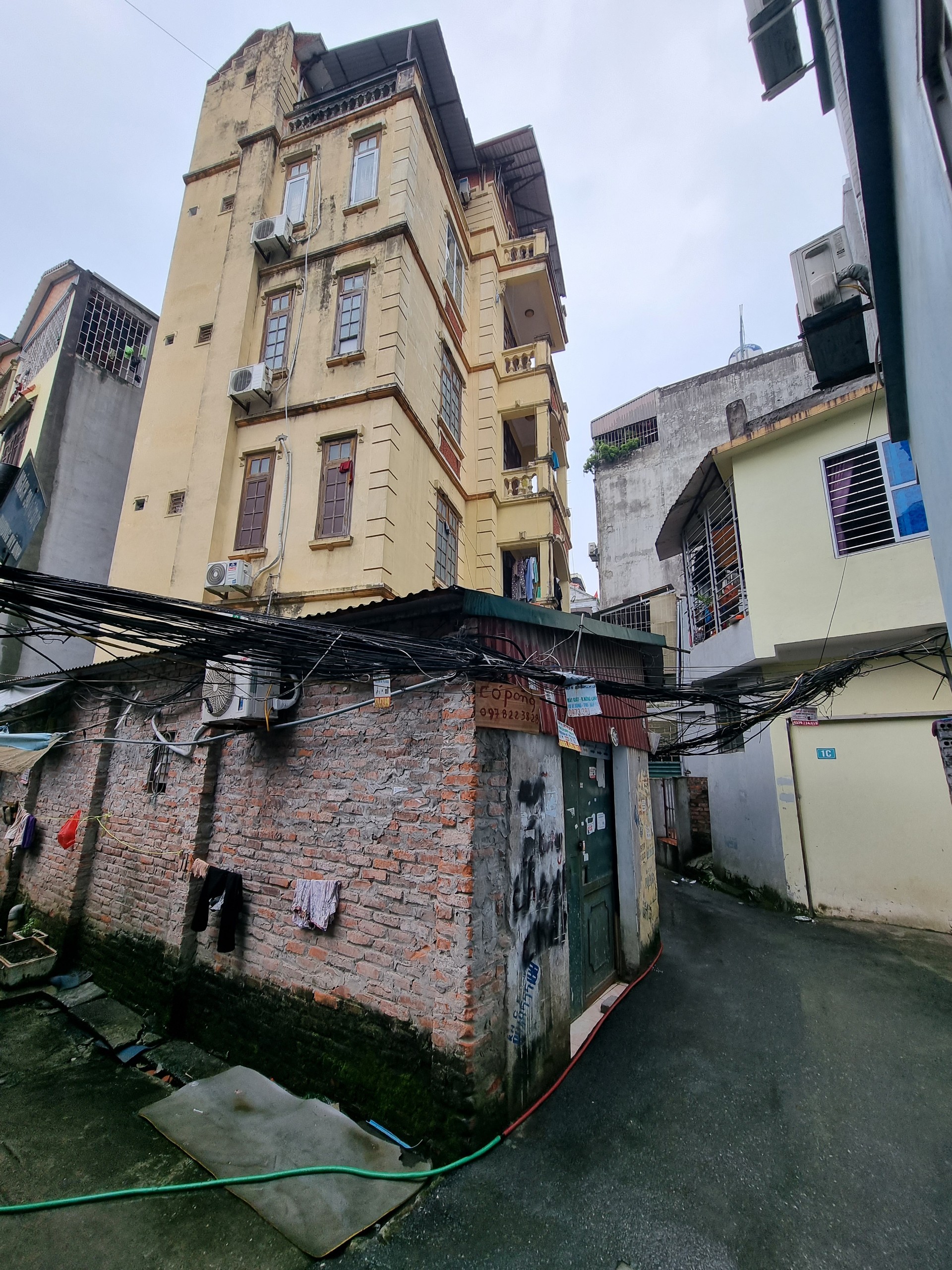 Bán Đất tạng Nhà 5 tầng Đình Thôn, 105m2, 9 tỷ 5. Lô GÓC, ô tô 15m, MT12m.