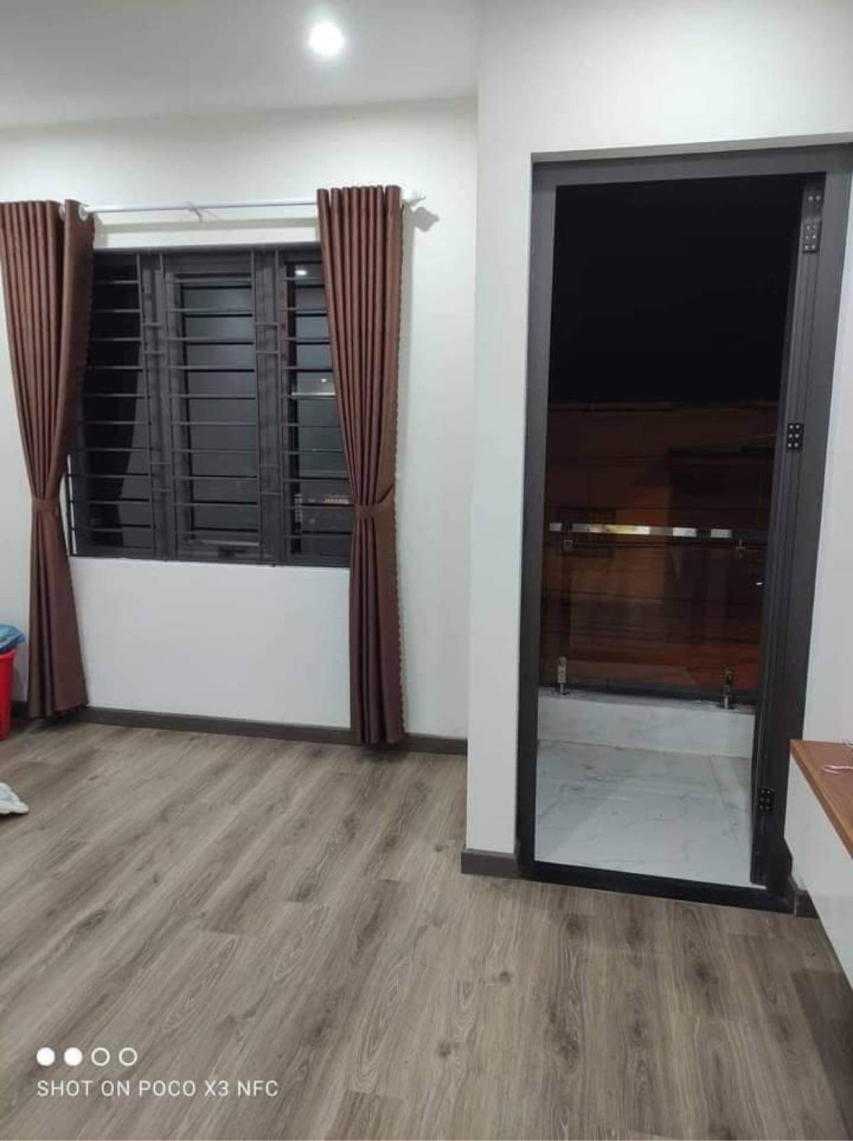 CHUYỂN NHÀ, BÁN GẤP NHÀ 2 TẦNG MT QUỐC LỘ 9, GẦN TT TP ĐÔNG HÀ, DT: 5x15m, GIÁ 1,9xx tỷ- LH: 097.248.74.74