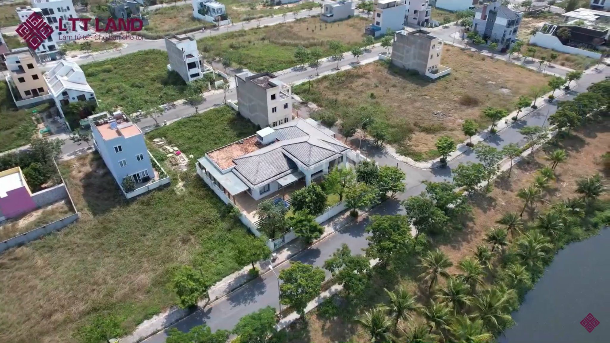 Chính chủ bán cặp lô 216m2 khu đô thị FPT City Đà Nẵng