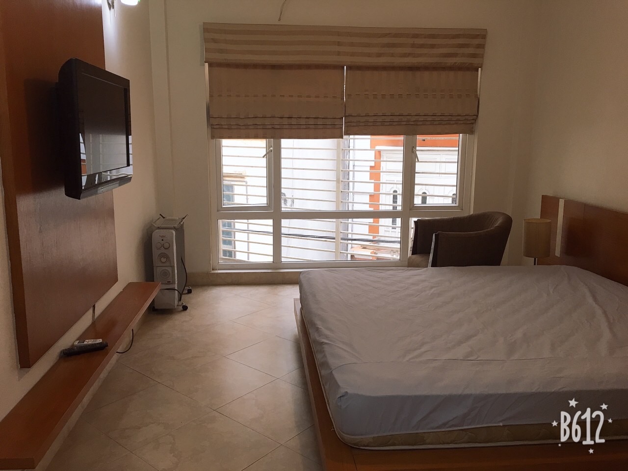 Cho thuê cả nhà 40m2 x 5 tầng đẹp hiện đại, giá 15tr. Ưu tiên hộ gia đình.