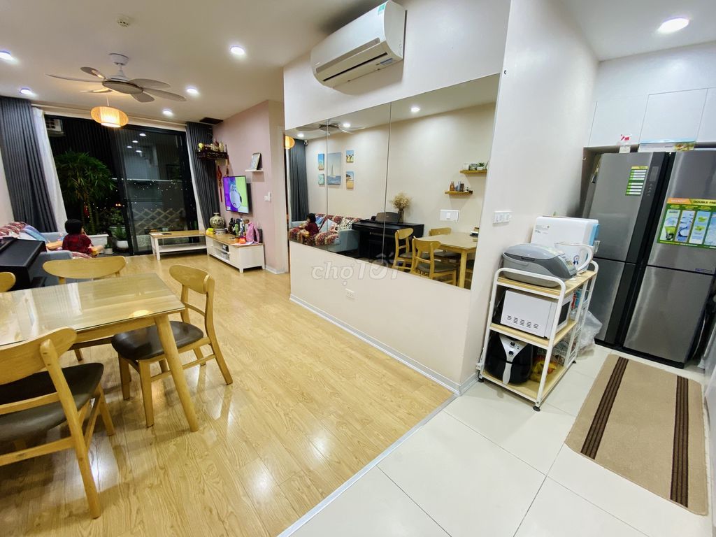 Chuyển công tác cần bán gấp căn hộ chung cư Golden Field Mỹ Đình 2 ngủ