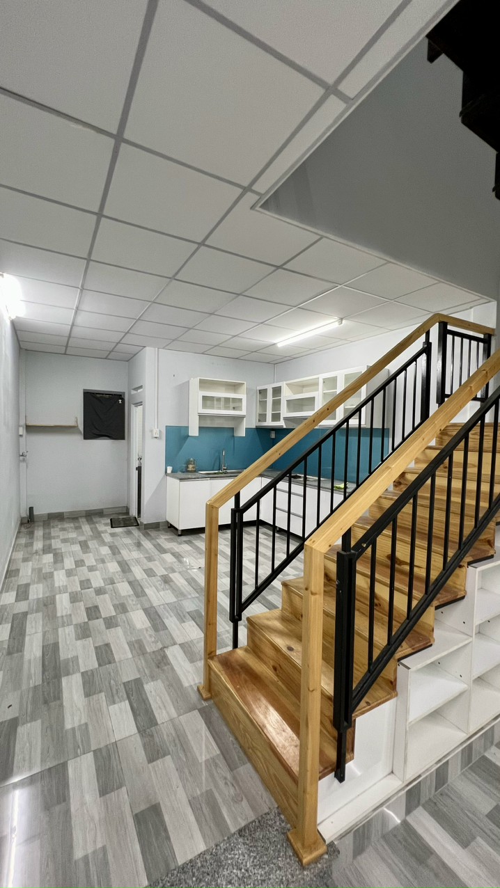 NHÀ 1 TRỆT 1 LẦU 3 PHÒNG NGỦ HẺM THÔNG ĐẸP