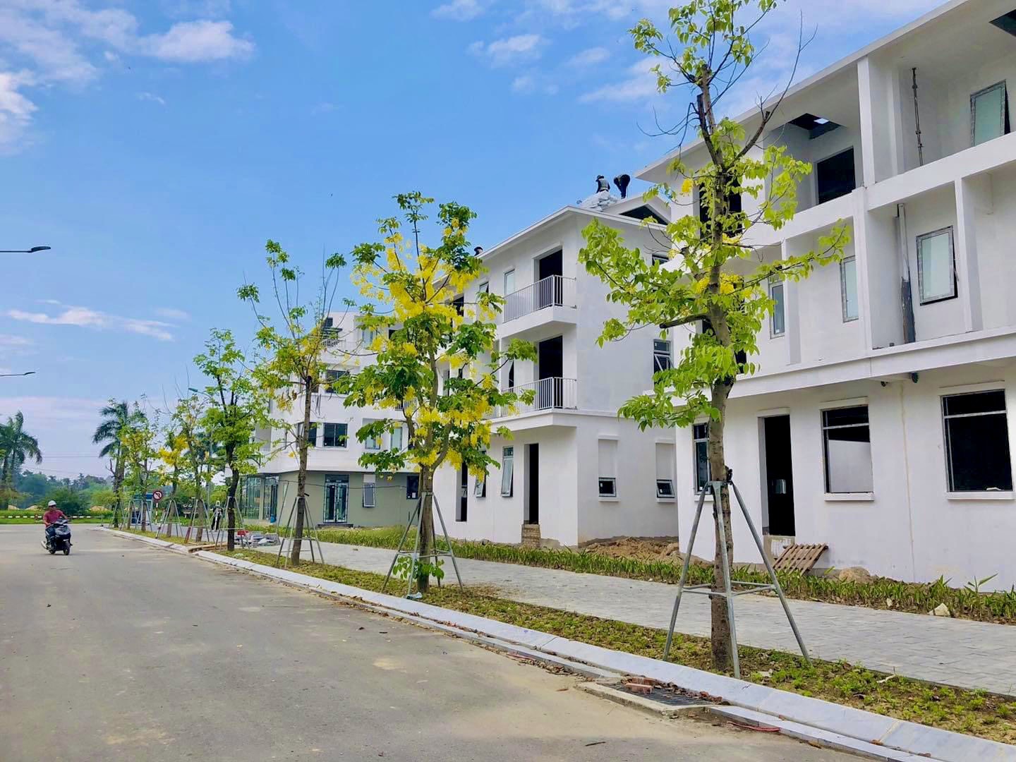 CHỈ CÒN DUY NHẤT 3 CĂN HƯỚNG NAM ĐỐI DIỆN TRƯỜNG FPT