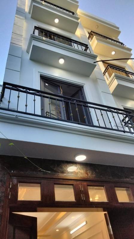 Chính chủ bán nhà 5 tầng, 32m2, tại 155/68 Nguyễn Văn Linh, Thạch Bàn, Long Biên, Hà Nội.