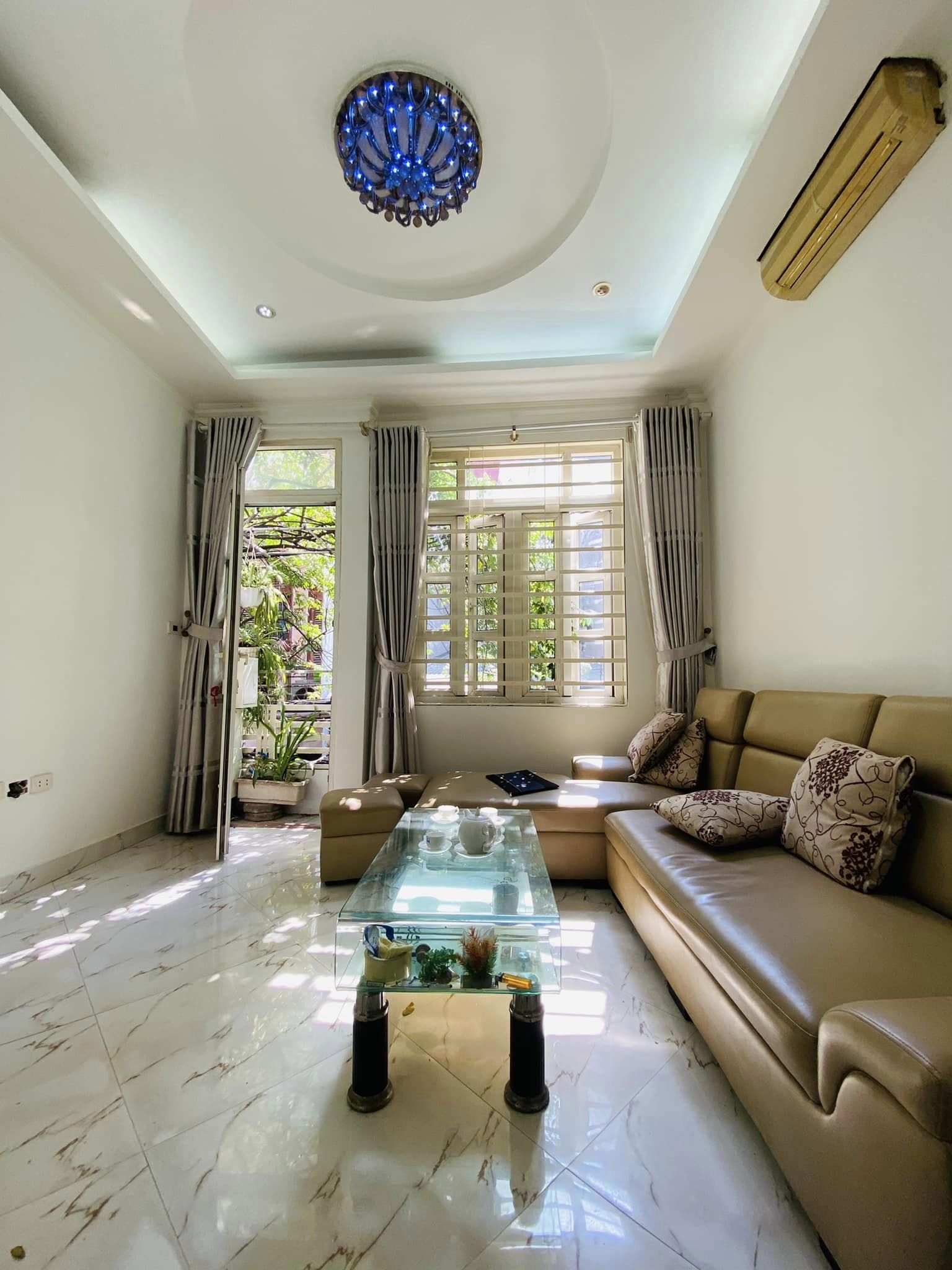 Nhà mới đẹp Nguyễn Khánh Toàn,Cầu Giấy ngõ thông ba gác phóng KD đỉnh cao cực gần phố 5.65 tỷ