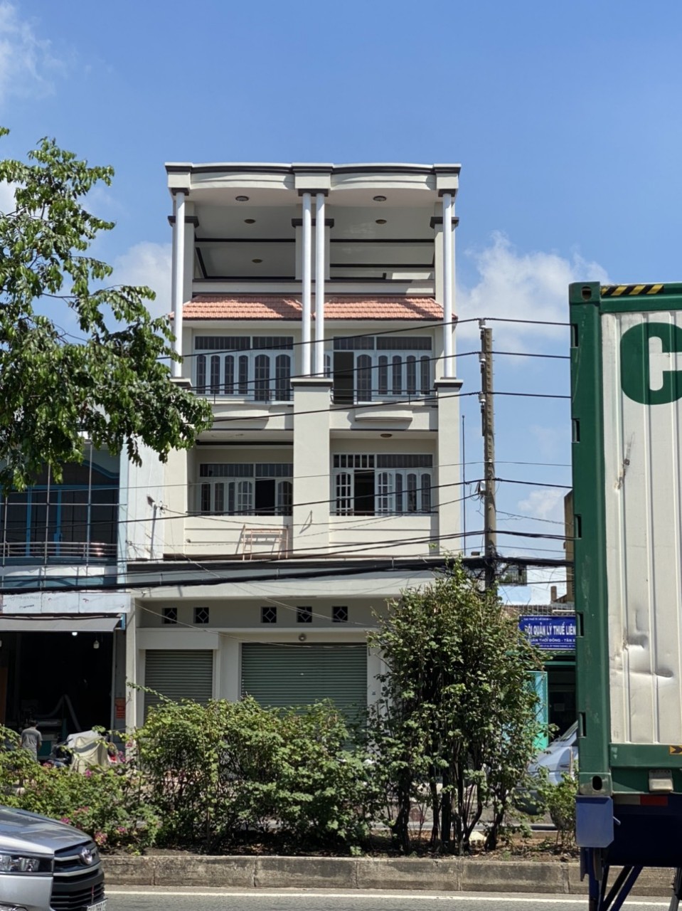 Mặt tiền QL22 Ngã tư Trung Chánh, 9x32, 4 lầu. Vị trí đẹp. Giá 27 tỷ TL