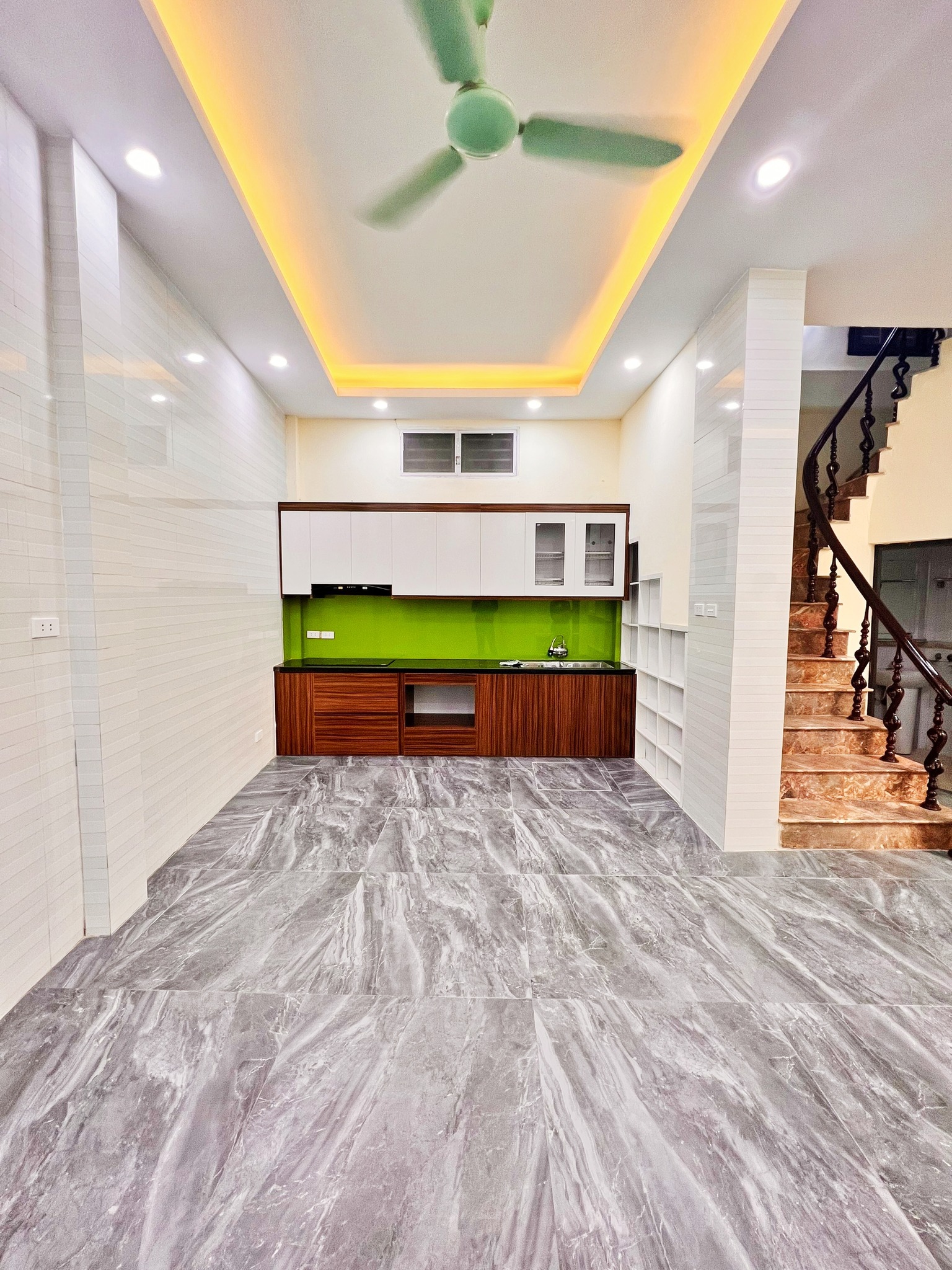 NHÀ ĐẸP KIM GIANG - HOÀNG MAI - CẦN BÁN NHANH