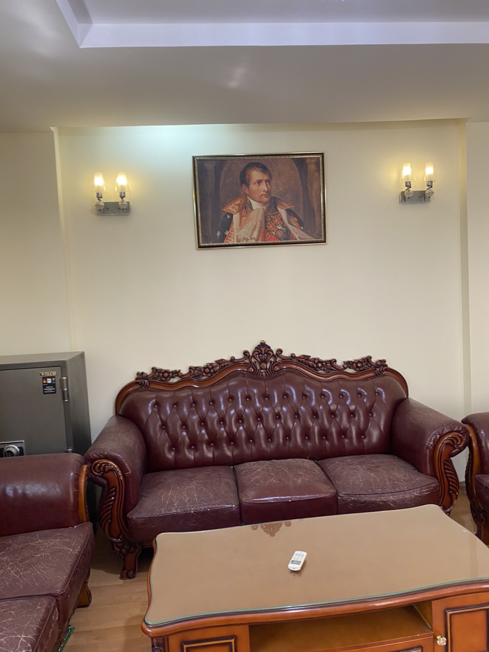 Chính chủ cho thuê cả căn Biệt thự. Ở hoặc kinh doanh đều tuyệt. Dt 200m2x5t, Mt 8m. Chỉ 37 tr/th