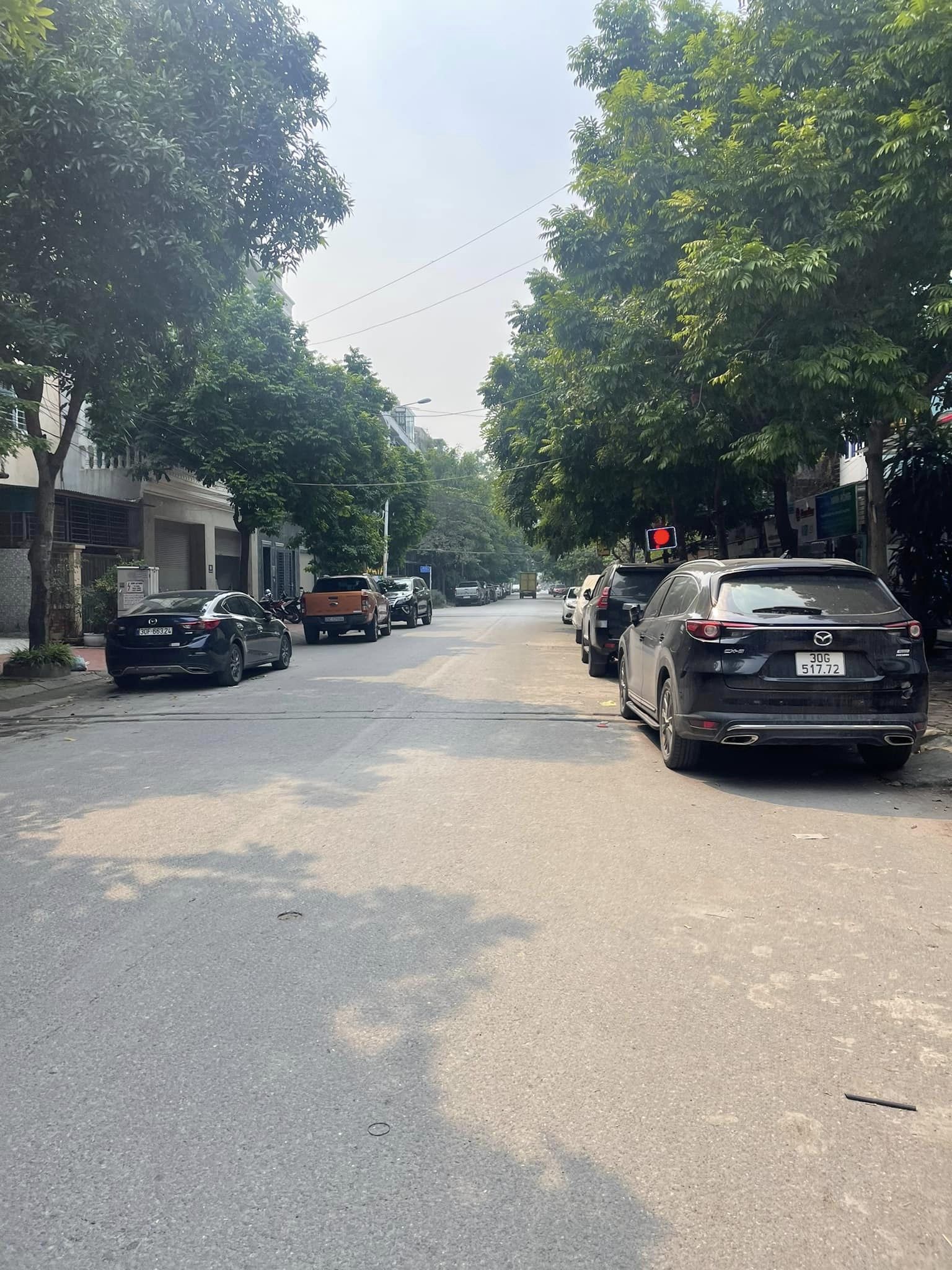 Bán nhà KĐT Văn Khê, La Khê, Hà Đông 83m2x4T, măt tiền 5m, Giá nhỉnh 13 tỷ