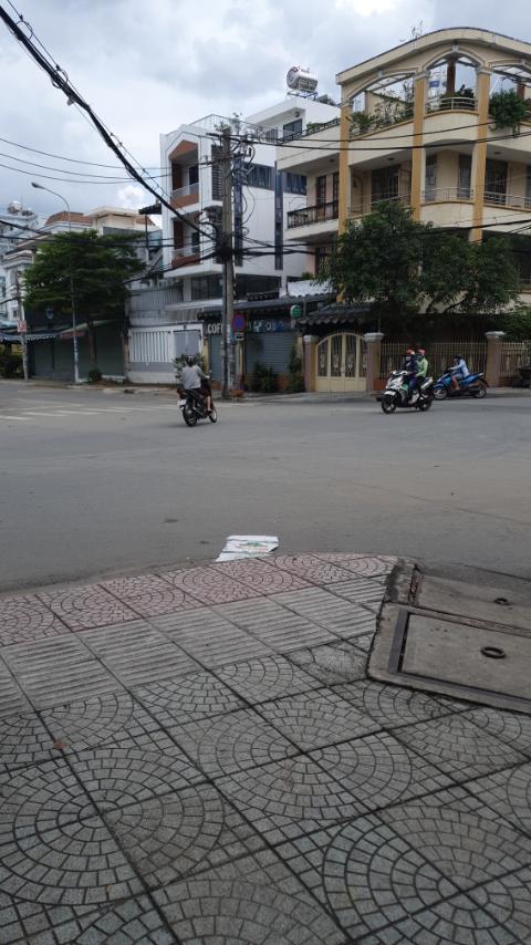 Mặt tiền 16m gần Hòa Bình-Lũy Ban Bích. DT 9.5x19, vị trí đẹp. Giá 21 tỷ thương lượng