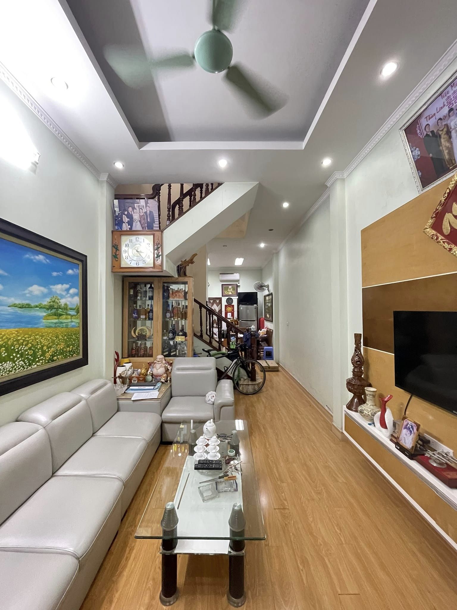 NHỈNH 6 TỶ BÁN NHÀ TRẦN CUNG 45M2 PHÂN LÔ Ô TÔ 7 CHỖ QUA