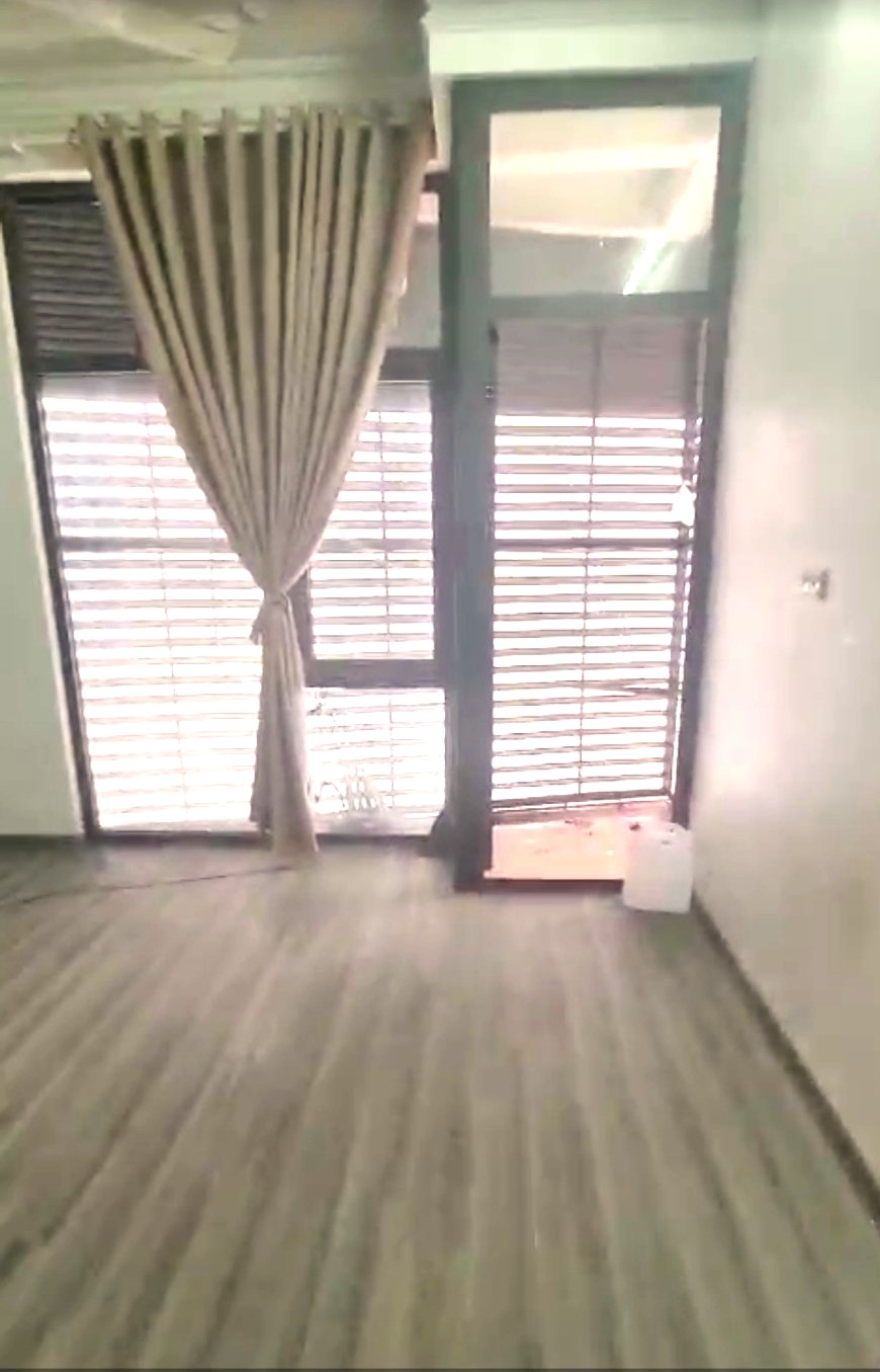 Bán nhà ĐÌNH THÔN, 90triệu/m2, nhà 4T, 6N, sát chợ