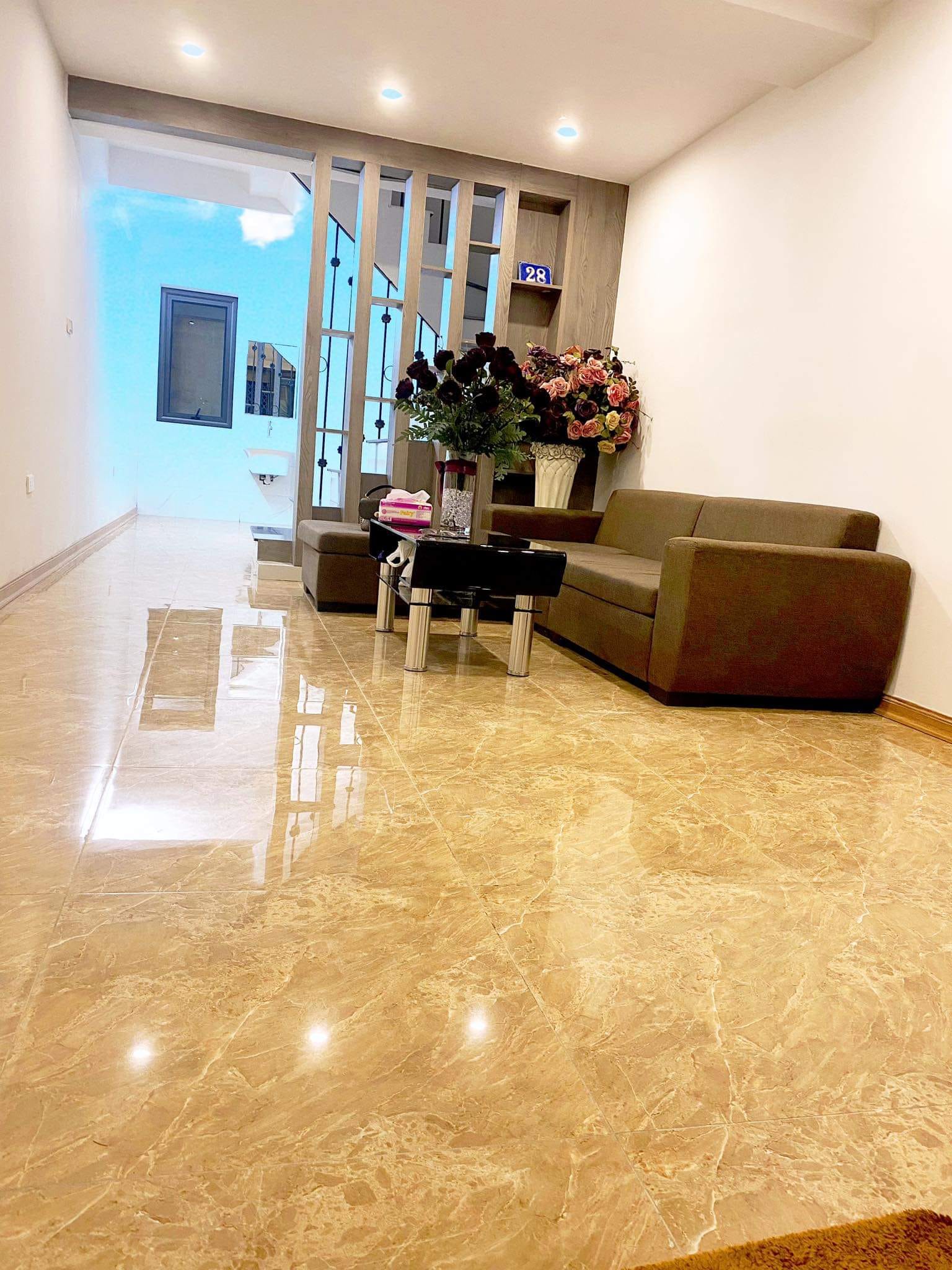 Bán nhà phố Thái Hà, Đống Đa, lô góc 3 thoáng, ô tô vào nhà, DT 36m2*4T