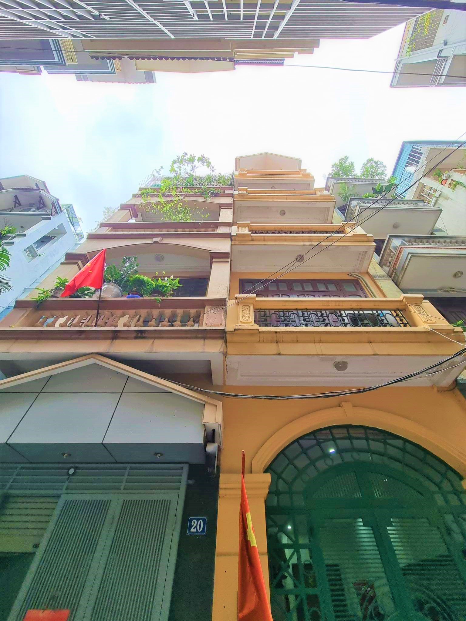 Bán nhà Phố Dịch Vọng, Quận Cầu Giấy, KD, ÔTô: DT 60M – 4 Tầng – MT4.5m: Giá 7.2 Tỷ