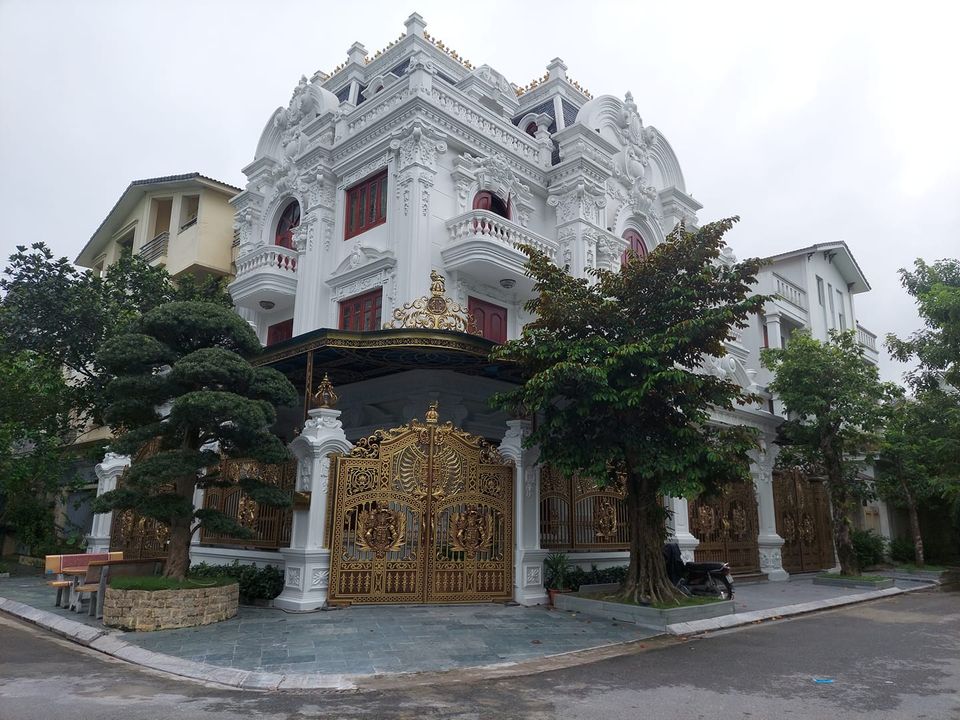 💥 BIỆT THỰ SIÊU ĐẲNG CẤP DUY NHẤT TẠI TRUNG KÍNH 300M2 6T THANG MÁY MT 30M GIÁ 115 TỶ 💥