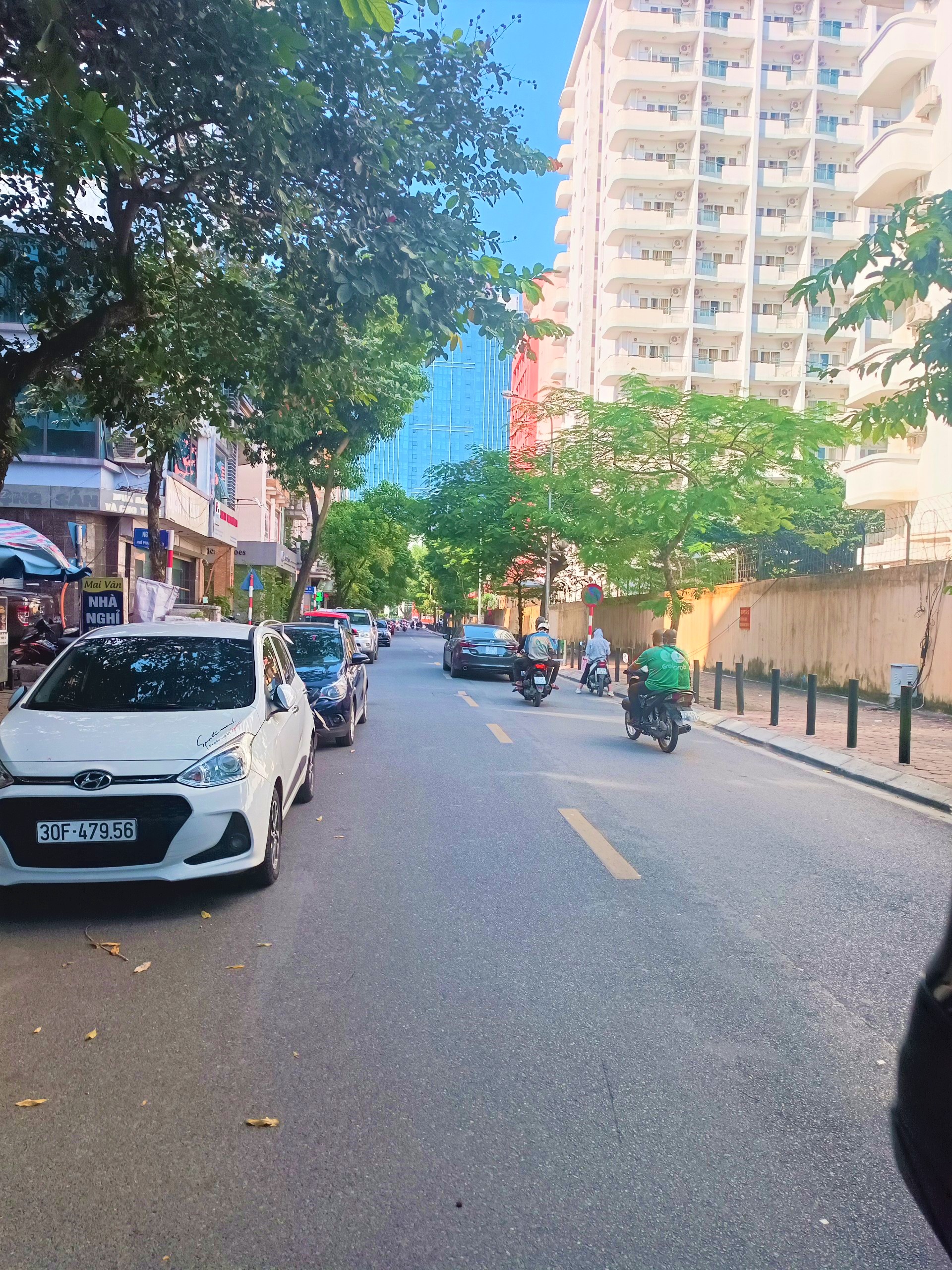 Bán nhà Phố Phạm Tuấn Tài, Quận Cầu Giấy. 60M - 4 Tầng - M.tiền 5.5m - Lô góc: 17.5 Tỷ