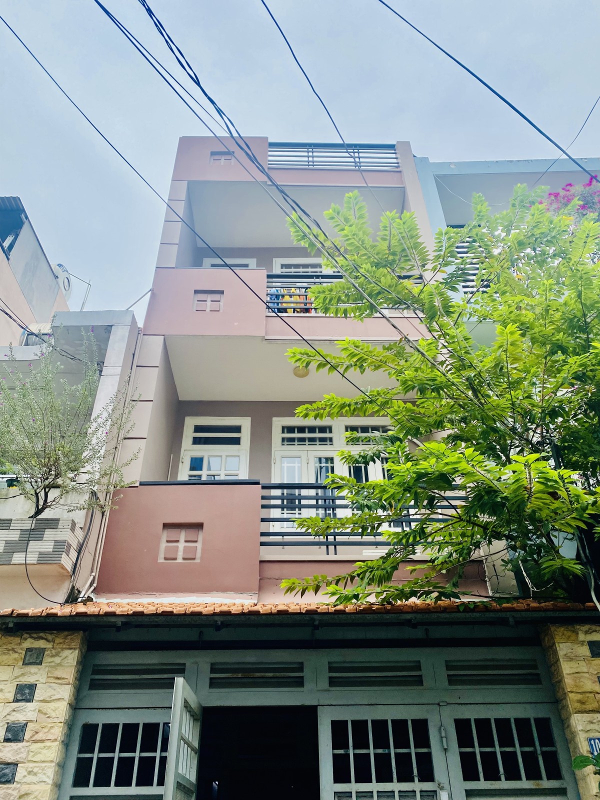 Bán GẤP!!! Nhà HXH Nguyễn Văn Đậu 4 Tầng BTCT 4X16m Chỉ 11.3 Tỷ TL