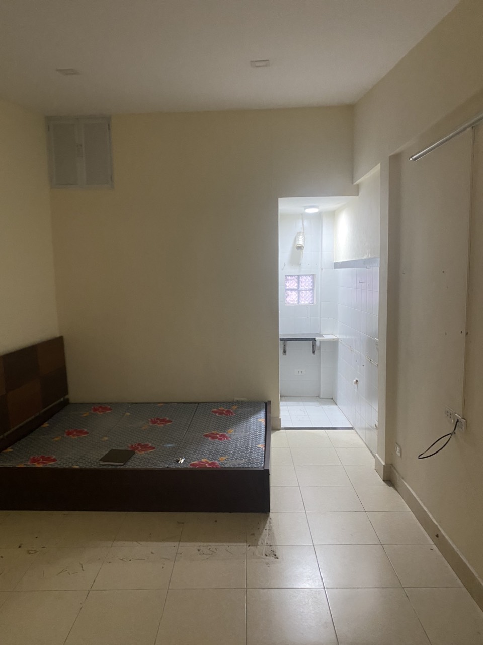 Cho thuê nhà riêng Homestay Phố Đội Cấn, Ba Đình. Dt 58m2x1T, Mt 4.5m. Chỉ 5 tr/th.