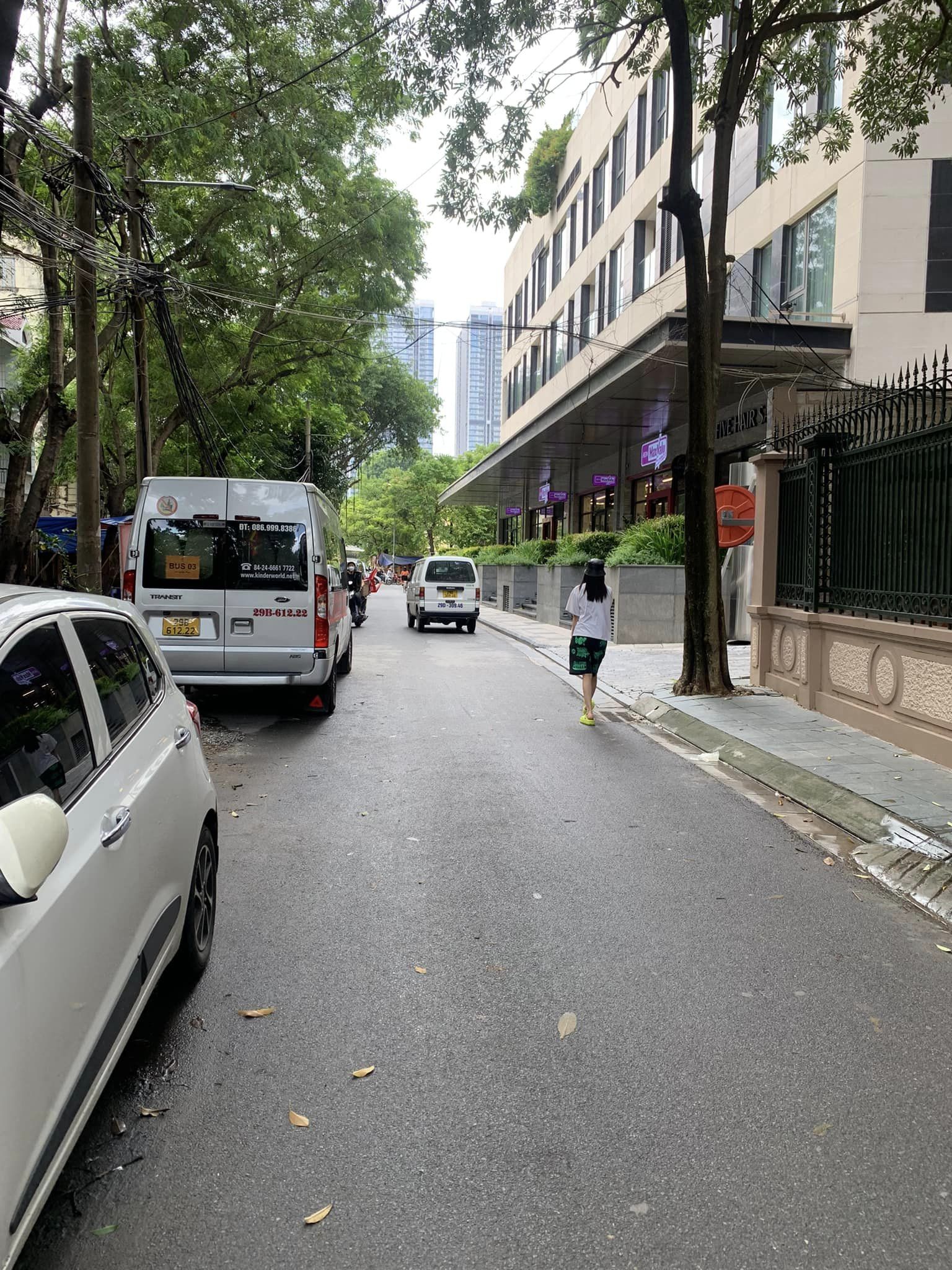 Phân lô 118 Nguyễn Khánh Toàn, ô tô tránh, vỉa hè 2 bên, 68.2m2x5 tầng, MT 5m giá 15.6 tỷ