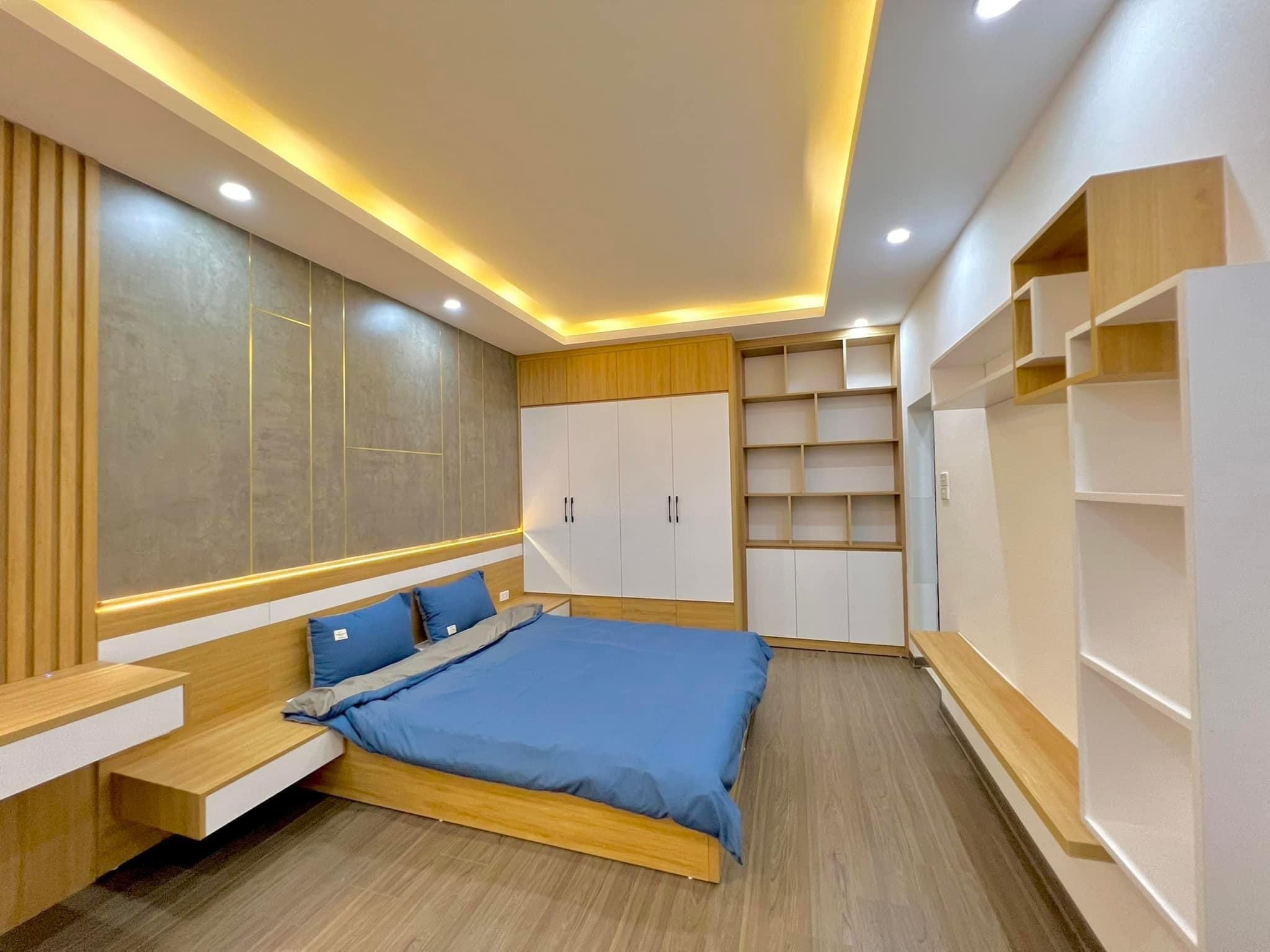 Bán nhà gần trường mầm non,đường Thái Thịnh,Đống Đa,37.5m2xMT 5.4m,2 thoáng,ngõ ô tô,chính chủ,giá 4.5 tỉ