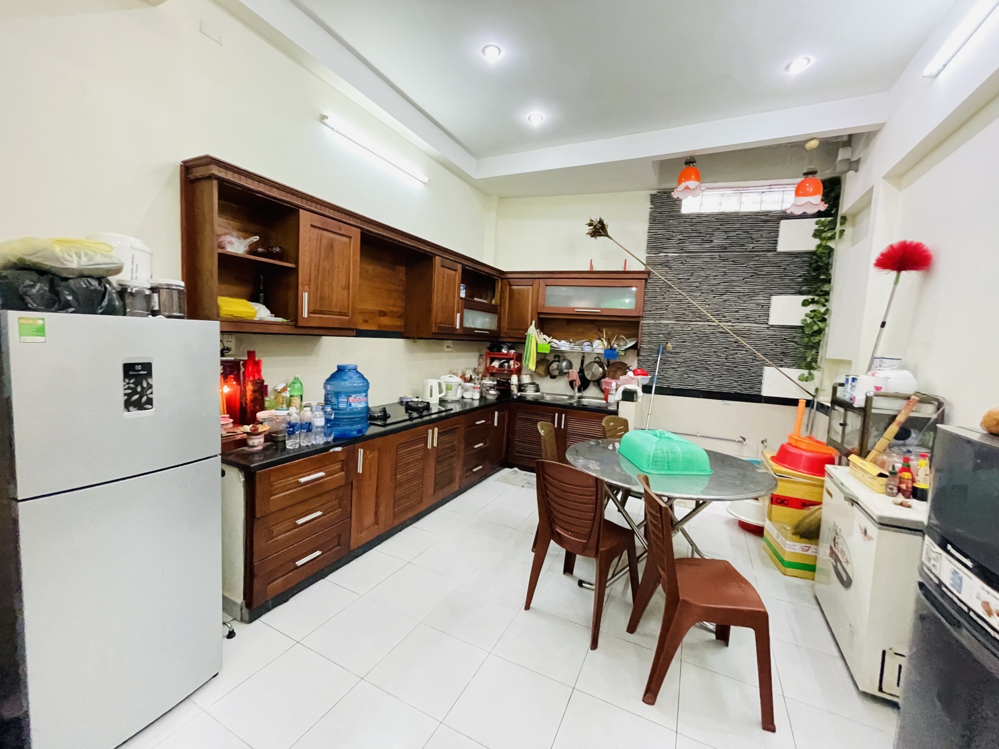 Gấp bán nhà Tân Bình - hẻm xe hơi - 57m2 - 3 tầng - 3PN - Nhỉnh 5 tỷ hoàn công đầy đủ