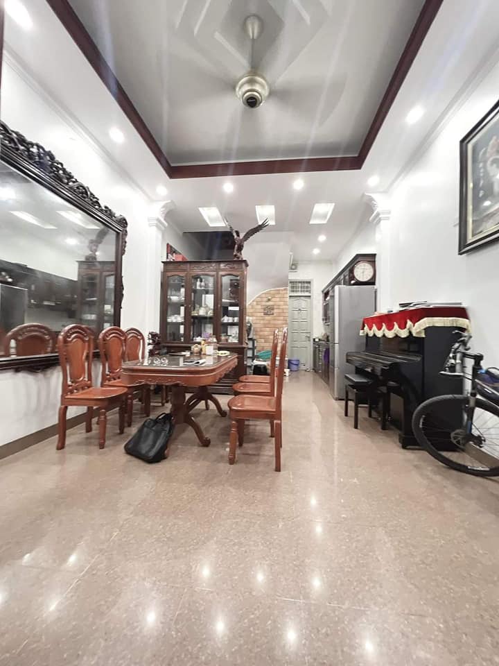 Vị trí đẹp - thiết kế chắc chắn - nhà mới với 42m2 , X5 , Giá 4.8 tỷ khu Ba Đình