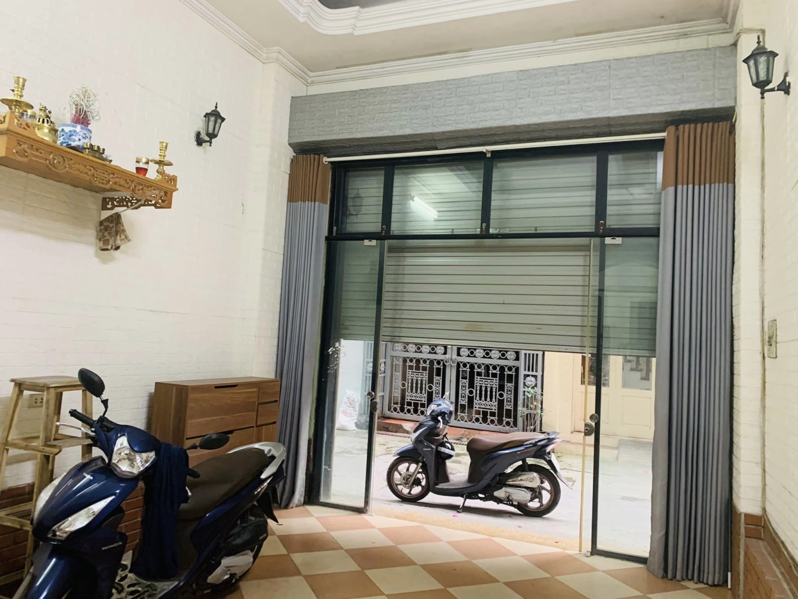 BÁN NHÀ MẶT NGÕ TRẠI CÁ- KINH DOANH- LÔ GÓC -37M2- 5 TẦNG - HƠN 4 TỶ