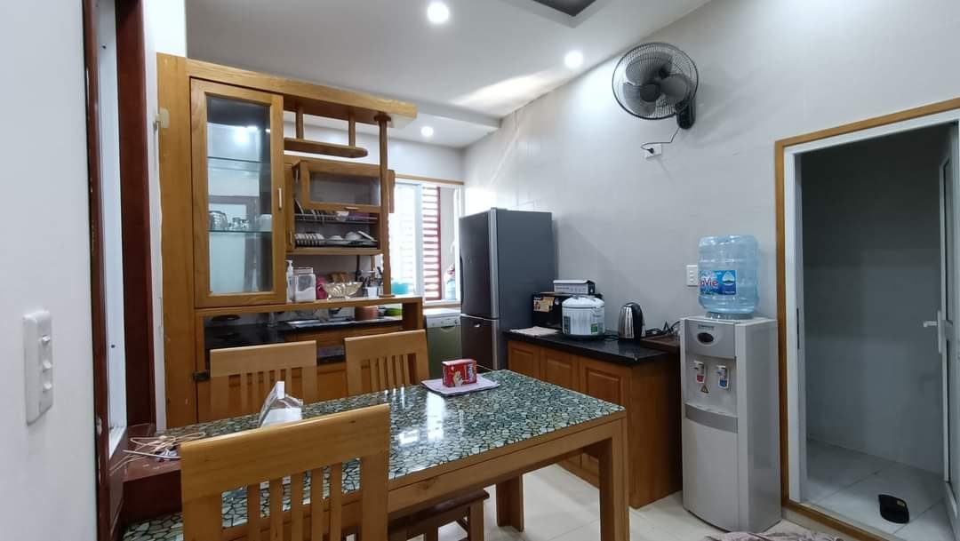 Chủ nhà phố Kim Mã cần bán nhà gấp DT 25m2 - X5- chỉ 1.9 tỷ