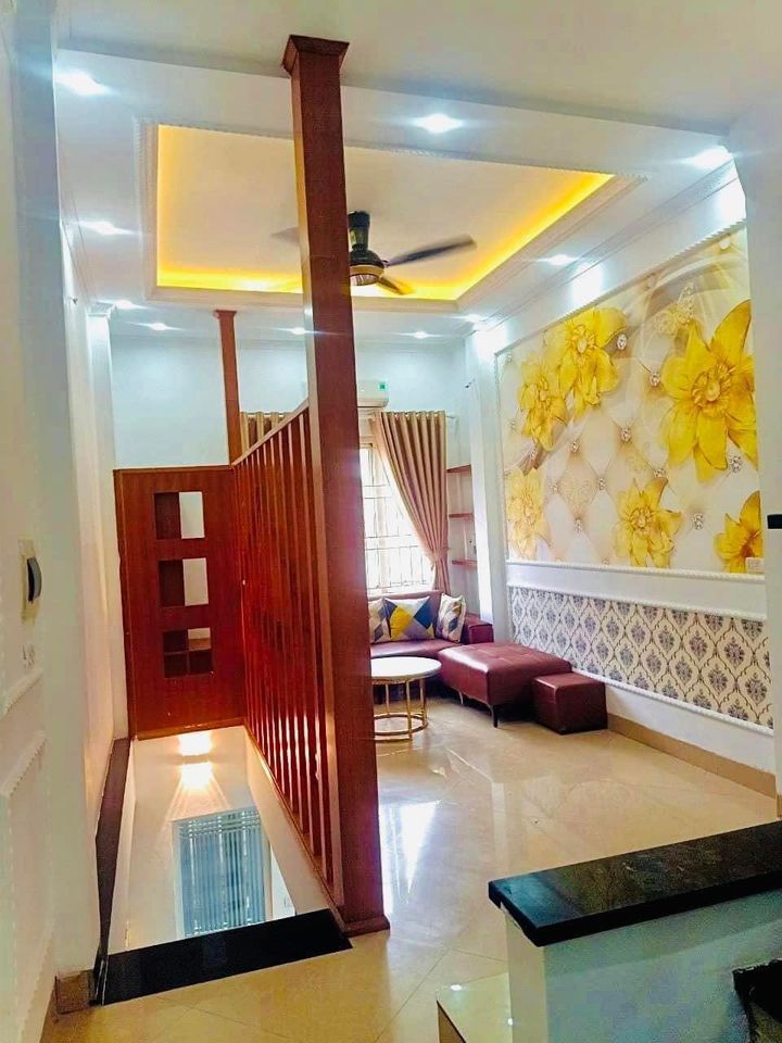 Bán nhà Ngô Quyền, nhà đẹp ở ngay, 39mx4 tầng, 3,55 tỷ