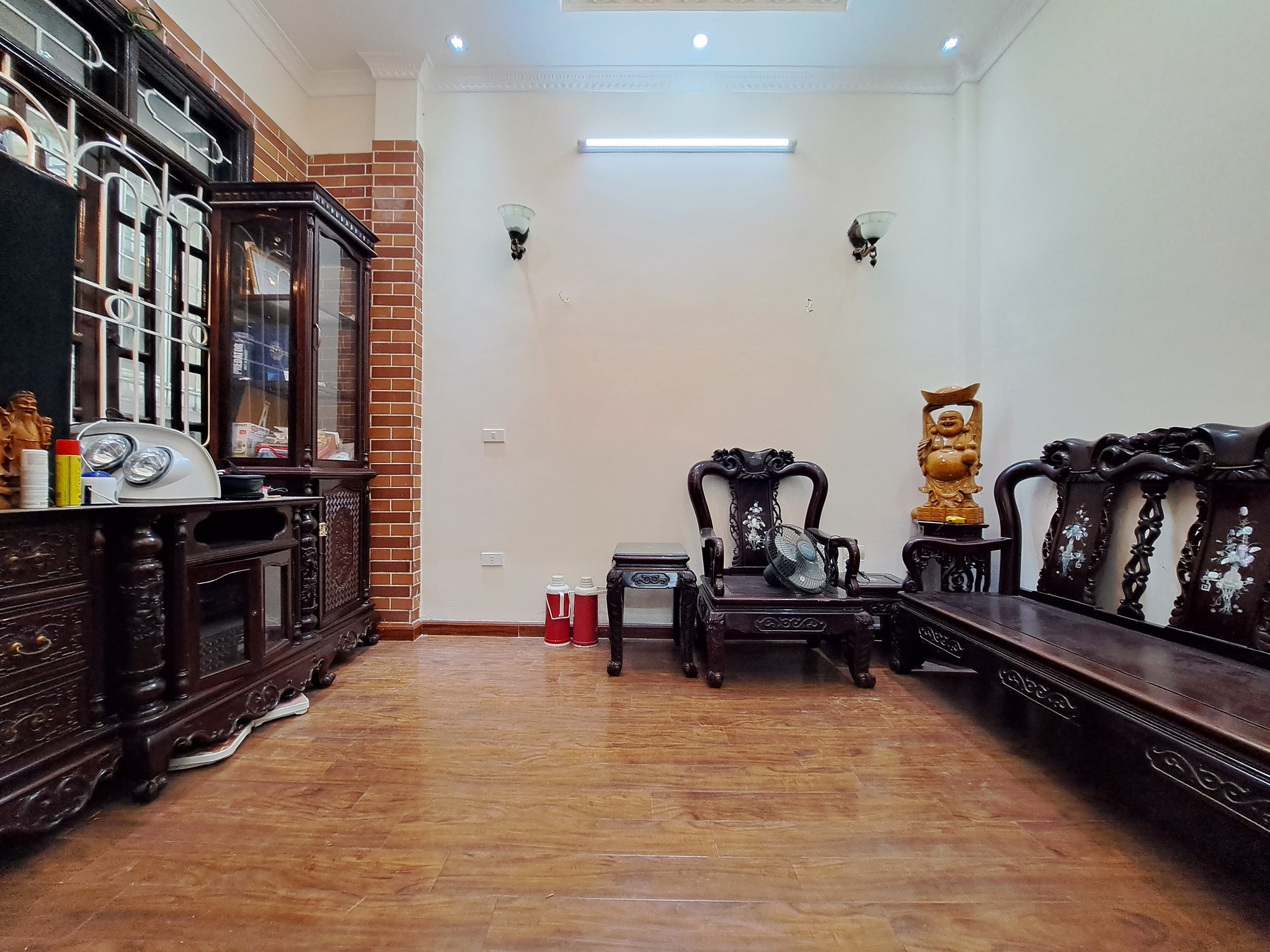 Nhỉnh 2 tỷ có nhà Lê Trọng Tấn, Hà Đông, nhà 2 mặt ngõ, 10m ô tô tránh nhau, 50m,