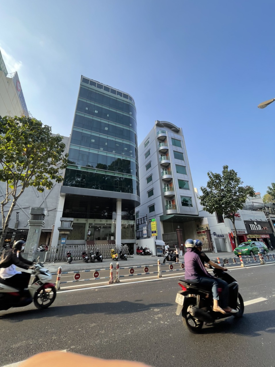 Bán toà nhà Quận 1 hầm 7 tầng chỉ 92tỷ DT 7x20 hơn 1.000m2 sàn đang cho thuê 400tr/tháng