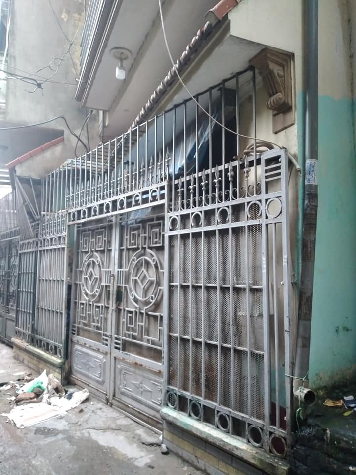 BÁN NHÀ PHỐ LẠC LONG QUÂN 41M2 5 TẦNG GIÁ 4,9 TỶ