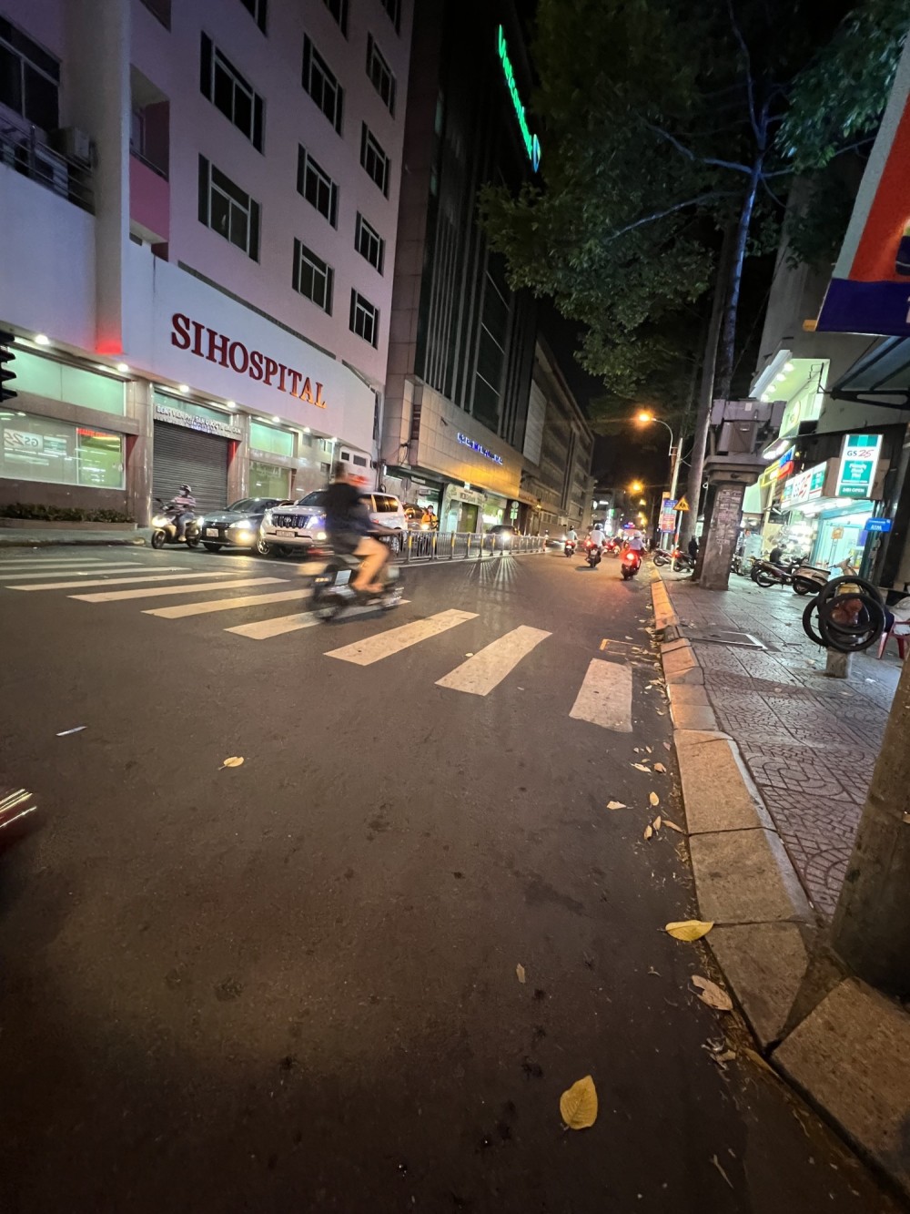 Bán nhà Kinh Doanh Trung Tâm Quận 1, 5m x 15m, 5 tầng giá thương lượng