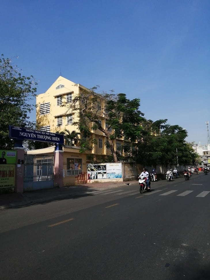 BÁN NHÀ PHƯỜNG 4 TÂN BÌNH, HẺM NHỰA THÔNG, KINH DOANH VĂN PHÒNG, SPA, KHÁCH SẠN.