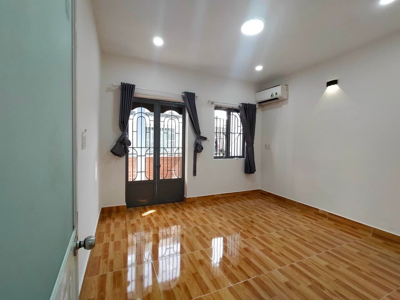 NHÀ MỚI SÁT MT GÒ VẤP-PHẠM VĂN CHIÊU-DT 34M2-GIÁ 3.5 TỶ