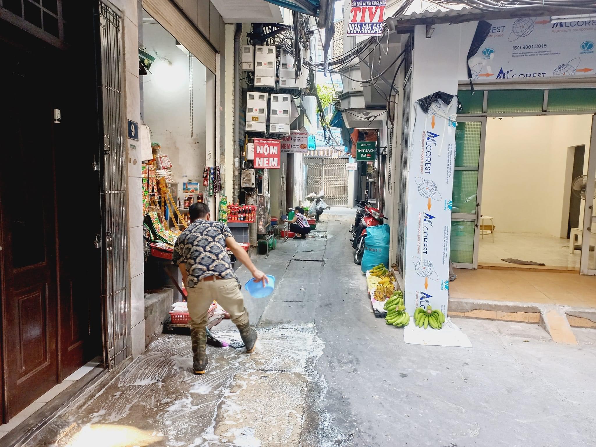 BÁN NHÀ NGUYỄN CAO - KINH DOANH BẤT CHẤP- LÔ GÓC 3 THOÁNG - Ô TÔ ĐỖ CỬA - CÁCH MẶT PHỐ 30M.