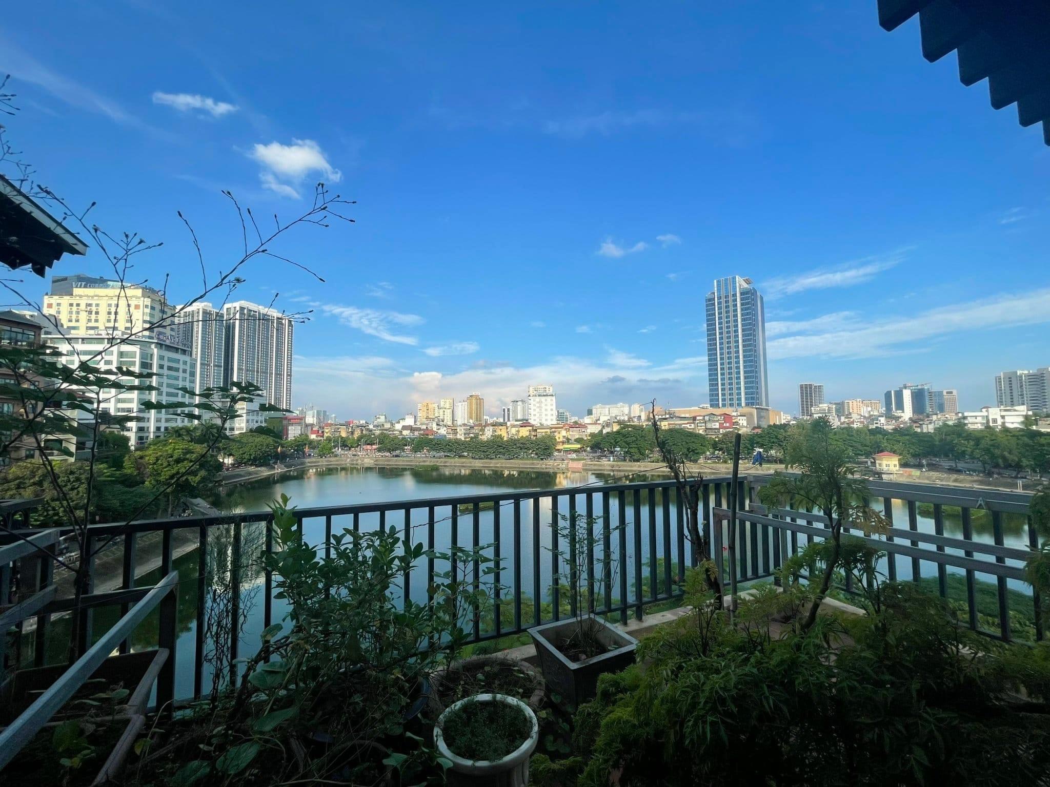 Nhà Mặt Phố Phạm Huy Thông Mặt Hồ Ngọc Khánh. Nhà Rao Để Bán. 144m2, 5T, MT 6m