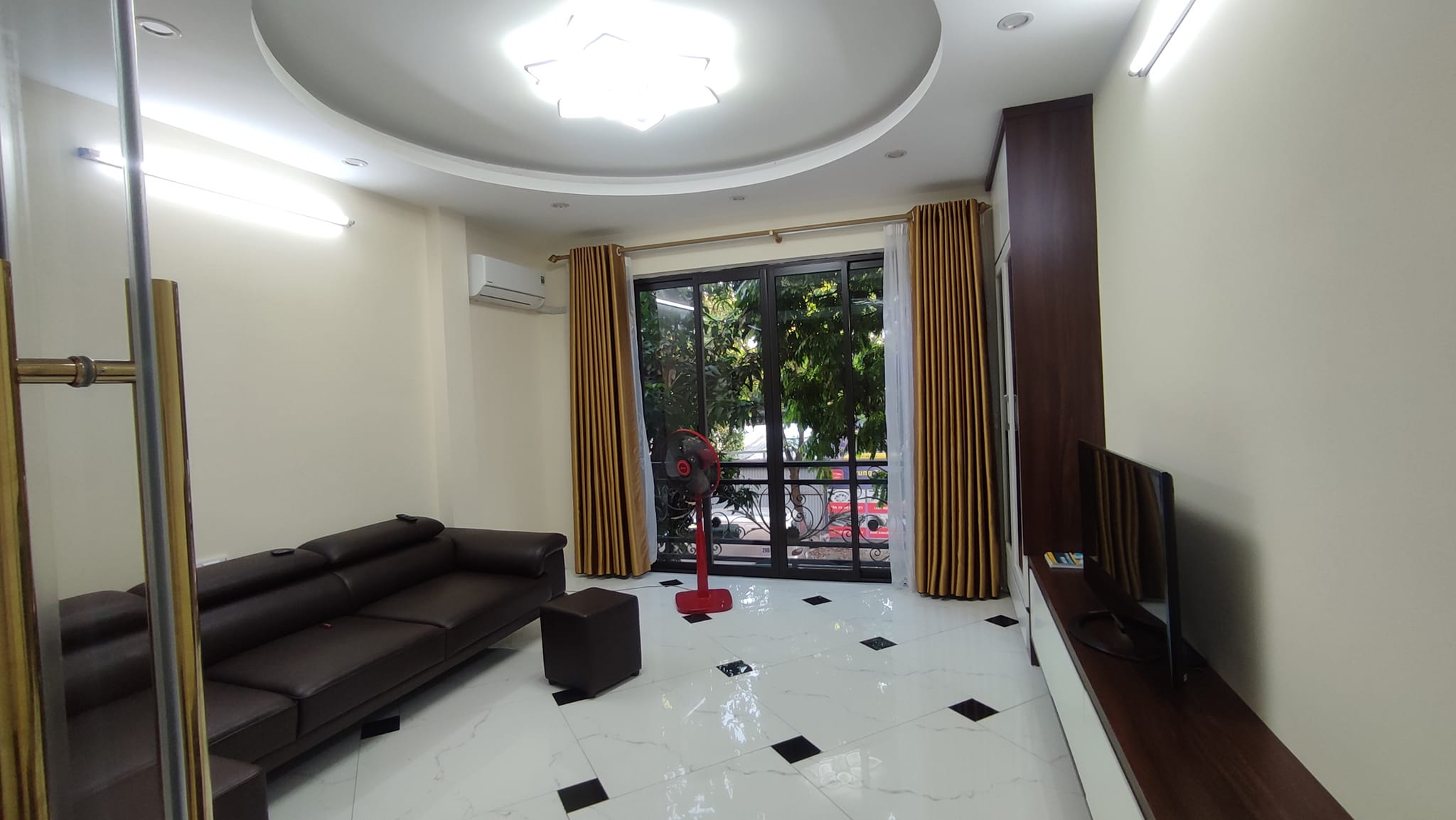 Bán nhà trục chính Khu đô thị Xa La Hà Đông 50m x 5 tầng, 10 tỷ nhích