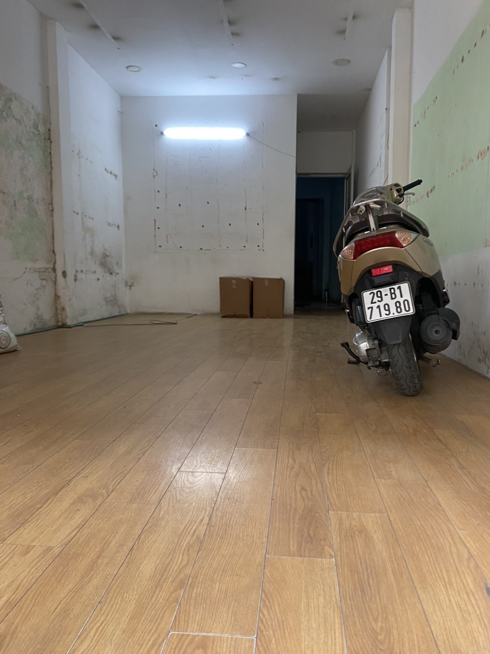 Cho thuê cửa hàng mặt Phố Đội Cấn, Lê Hồng Phong, Ngoc Hà, Ba Đình. Kinh doanh bất chấp. Chỉ 15tr/th