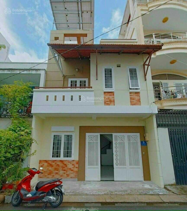 CẦN TIỀN BÁN GẤP NHÀ HẺM XE TĂNG ĐẶNG VĂN BI 72M2,