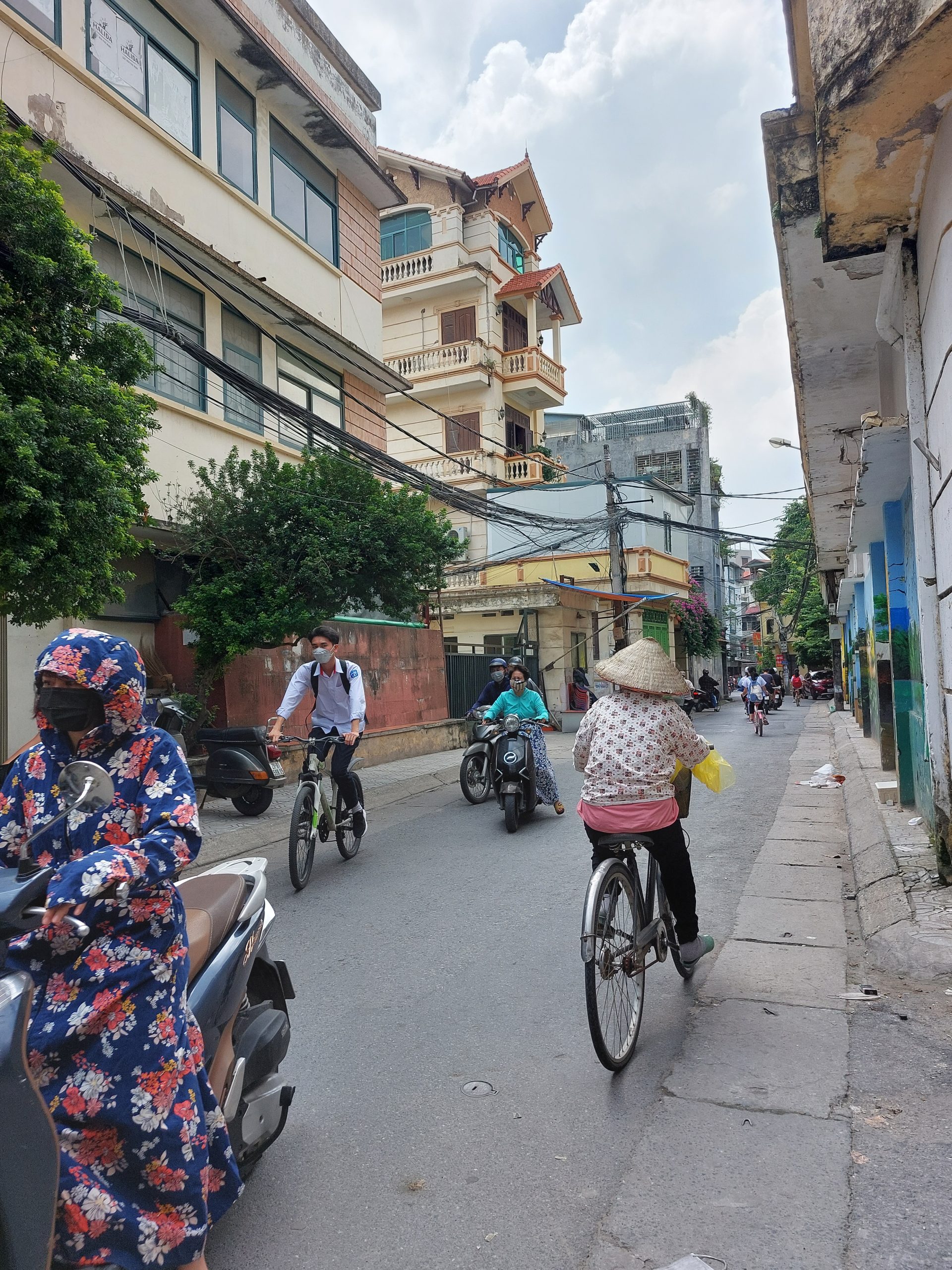 MẶT NGÕ PHỐ MINH KHAI - GARA Ô TÔ , VỈA HÈ - KINH DOANH - NHÀ 6 TẦNG, DÂN XÂY 💥💥💥