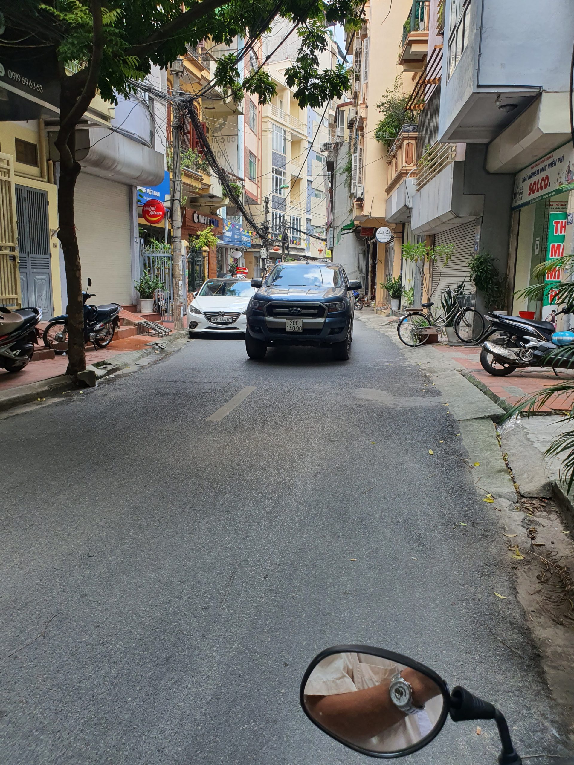 Bán nhà mặt phố Cù Chính Lan, Thanh Xuân, 65m2 x 5 tầng, nhà đẹp, ở hay kinh doanh tốt