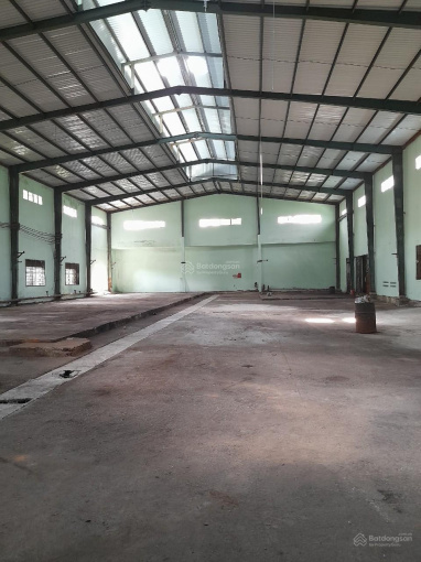 Bán gấp kho xưởng quận Nam Từ Liêm, phố Sa Đôi, 300 m2, mặt tiền 15m, 4.2 tỷ