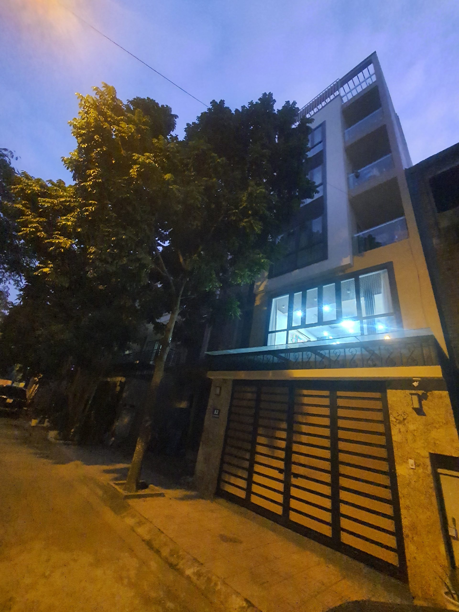 Liền kề Royalcity, 88m2 mặt tiền 6m, khu Vip, chủ tự tau hoàn thiện, giá 20 tỷ