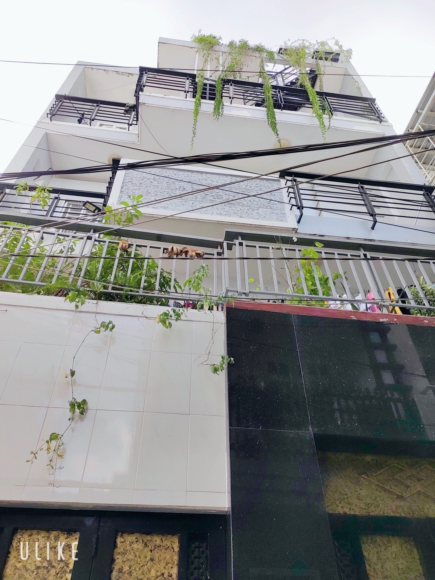 Nguyễn Kiệm - P3 Gò Vấp - thử nhập 10triệu tháng - 5 tầng BTCT- ngang hơn 6m- chưa qua đầu tư.