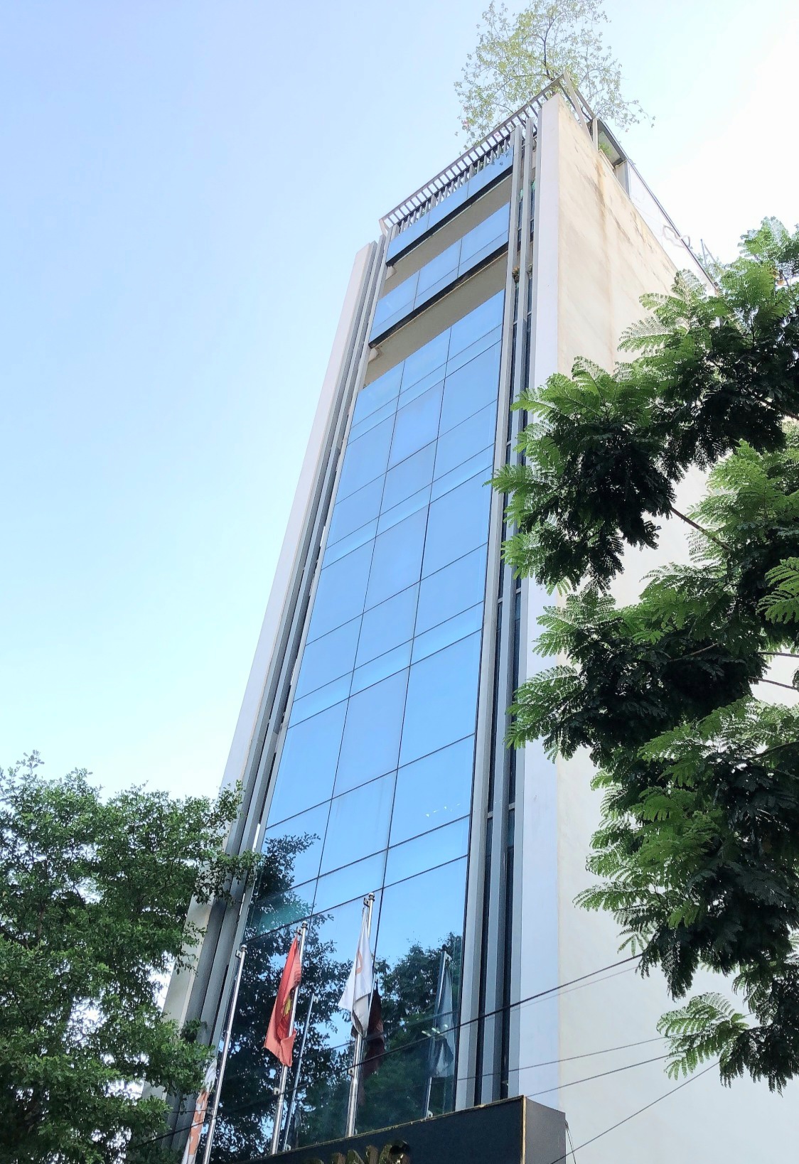 Bán tòa nhà Văn phòng 9 tầng thang máy, 90m2 vỉa hè ô tô tránh, giá hơn 24 tỷ