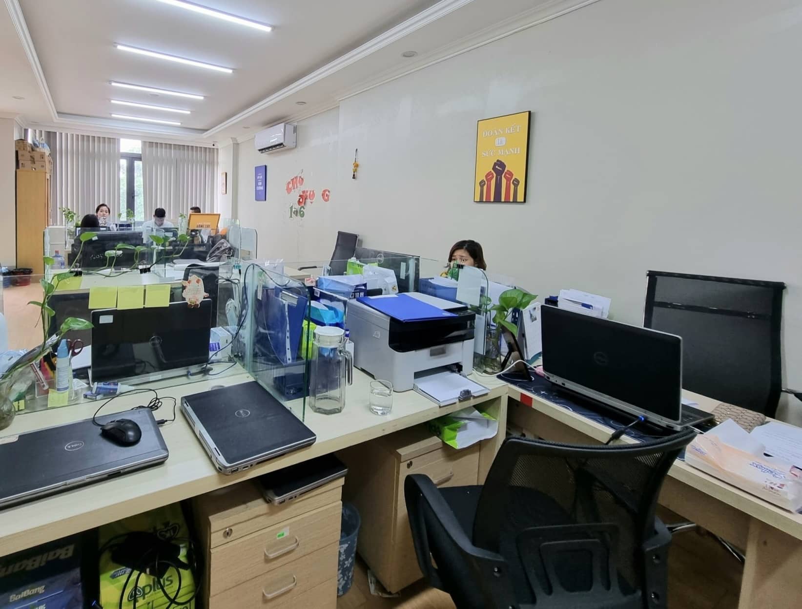 Bán tòa Văn phòng Vạn Phúc, 9 tầng, hiện cho thuê 4.500 USD, mặt phố, chỉ 27 tỷ