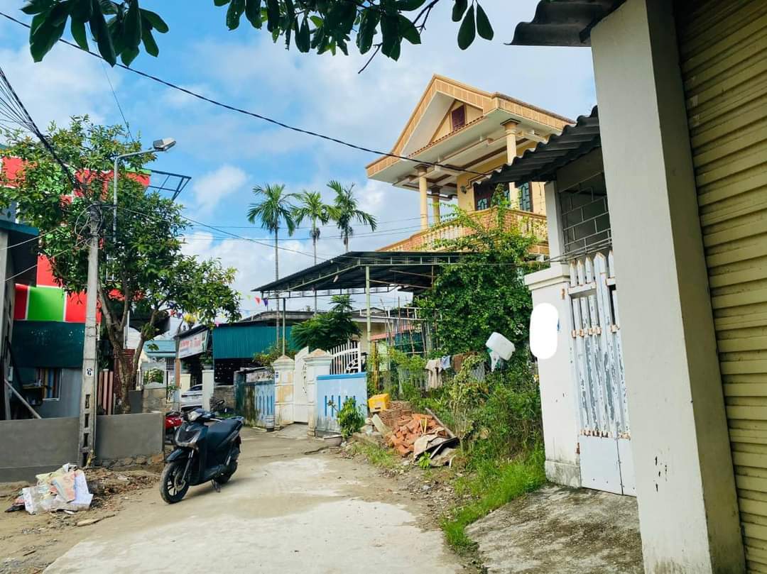 BÁN NHÀ KIỆT TÔN THẤT THUYẾT, TRUNG TÂM TP ĐÔNG HÀ, DT: 7,5x15,5m, GIÁ 1,65 TỶ